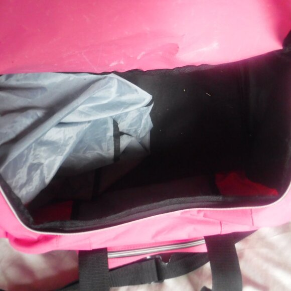 Reebok Pink Gym Duffle Duffle Bag - Picture 8 of 13